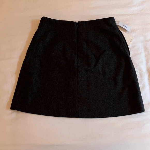 Aritzia Wool Mini Skirt, Heather Charcoal, Size 4 - Picture 4 of 9